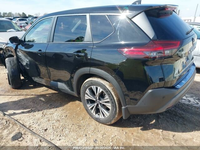 Чорний Ніссан Rogue, об'ємом двигуна 1.5 л та пробігом 45 тис. км за 14200 $, фото 3 на Automoto.ua