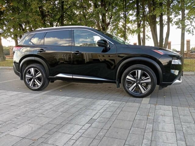 Чорний Ніссан Rogue, об'ємом двигуна 1.5 л та пробігом 11 тис. км за 21000 $, фото 6 на Automoto.ua
