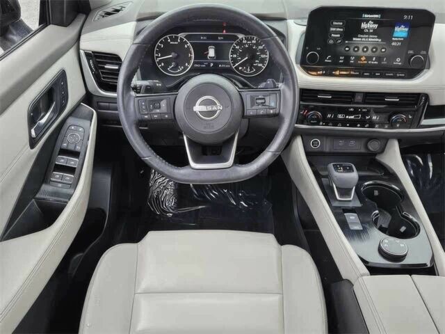 Черный Ниссан Rogue, объемом двигателя 1.5 л и пробегом 18 тыс. км за 20000 $, фото 6 на Automoto.ua