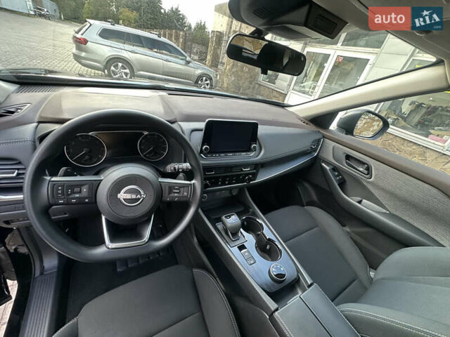 Черный Ниссан Rogue, объемом двигателя 1.5 л и пробегом 19 тыс. км за 24999 $, фото 13 на Automoto.ua
