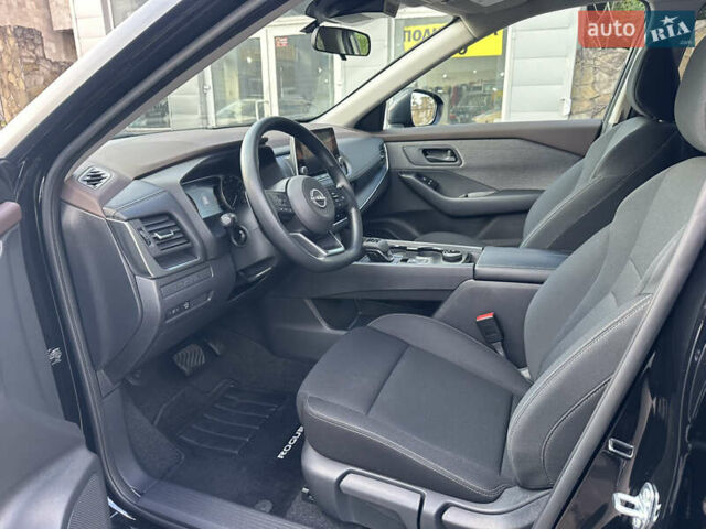 Черный Ниссан Rogue, объемом двигателя 1.5 л и пробегом 19 тыс. км за 24999 $, фото 11 на Automoto.ua