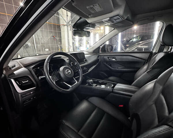 Черный Ниссан Rogue, объемом двигателя 1.5 л и пробегом 49 тыс. км за 26500 $, фото 6 на Automoto.ua