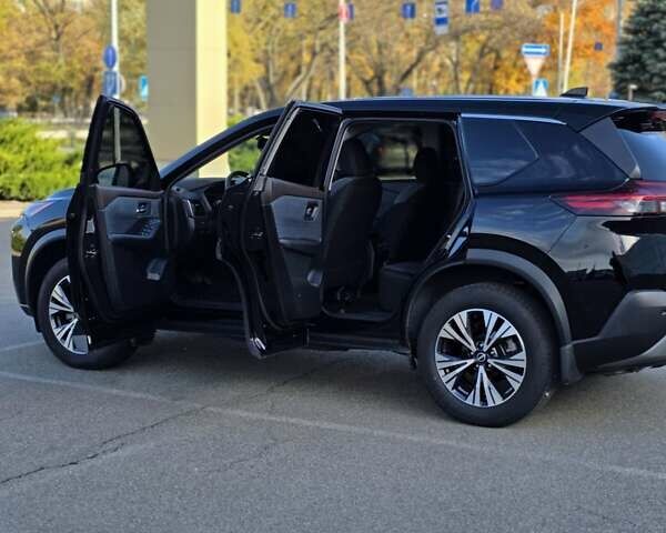 Черный Ниссан Rogue, объемом двигателя 1.5 л и пробегом 31 тыс. км за 22500 $, фото 17 на Automoto.ua