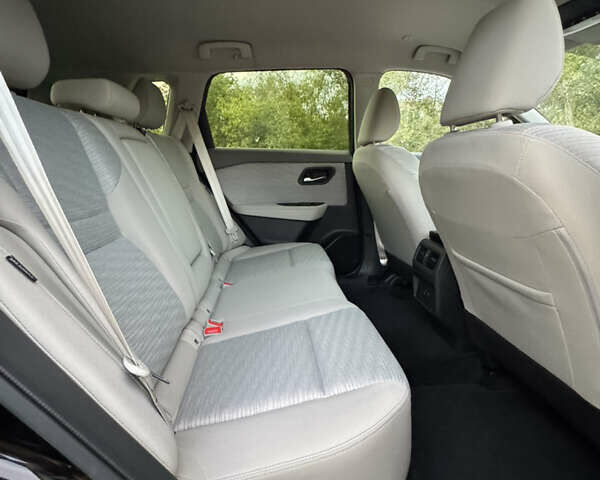 Черный Ниссан Rogue, объемом двигателя 1.5 л и пробегом 55 тыс. км за 21500 $, фото 9 на Automoto.ua