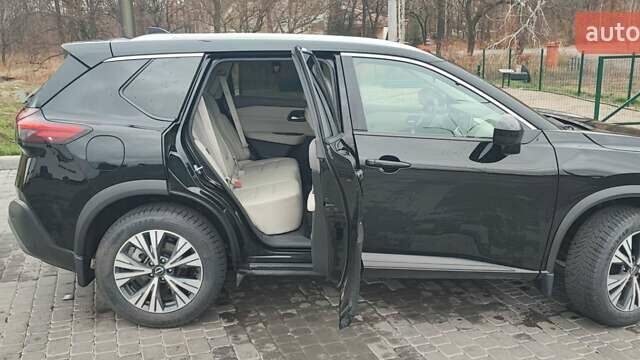 Чорний Ніссан Rogue, об'ємом двигуна 1.5 л та пробігом 42 тис. км за 26500 $, фото 8 на Automoto.ua