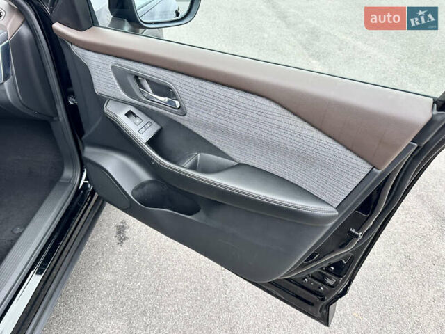 Черный Ниссан Rogue, объемом двигателя 1.5 л и пробегом 75 тыс. км за 22999 $, фото 48 на Automoto.ua