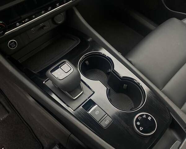 Чорний Ніссан Rogue, об'ємом двигуна 1.5 л та пробігом 11 тис. км за 27900 $, фото 12 на Automoto.ua