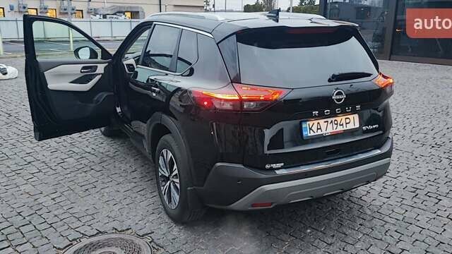 Чорний Ніссан Rogue, об'ємом двигуна 1.5 л та пробігом 42 тис. км за 26500 $, фото 13 на Automoto.ua