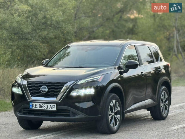 Черный Ниссан Rogue, объемом двигателя 1.5 л и пробегом 55 тыс. км за 21500 $, фото 1 на Automoto.ua