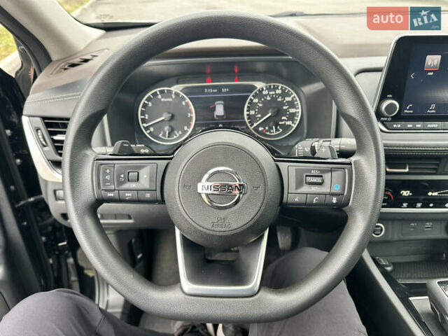 Черный Ниссан Rogue, объемом двигателя 1.5 л и пробегом 75 тыс. км за 22999 $, фото 41 на Automoto.ua