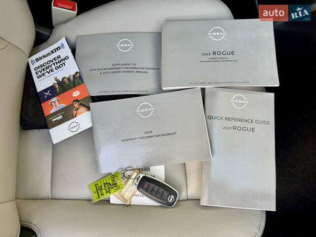 Черный Ниссан Rogue, объемом двигателя 1.5 л и пробегом 90 тыс. км за 22200 $, фото 57 на Automoto.ua