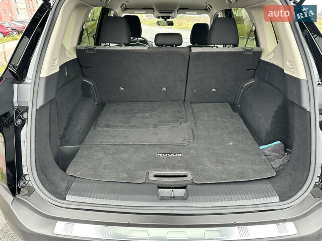 Черный Ниссан Rogue, объемом двигателя 1.5 л и пробегом 75 тыс. км за 22999 $, фото 34 на Automoto.ua