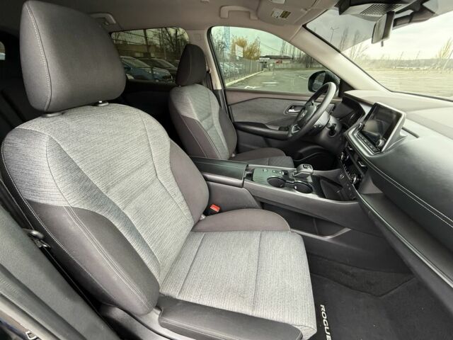 Черный Ниссан Rogue, объемом двигателя 1.5 л и пробегом 28 тыс. км за 20900 $, фото 9 на Automoto.ua