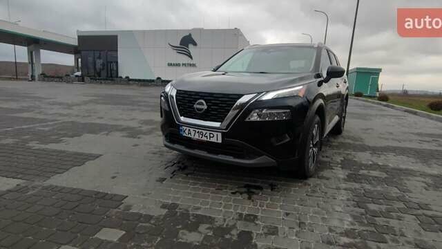 Чорний Ніссан Rogue, об'ємом двигуна 1.5 л та пробігом 42 тис. км за 26500 $, фото 3 на Automoto.ua