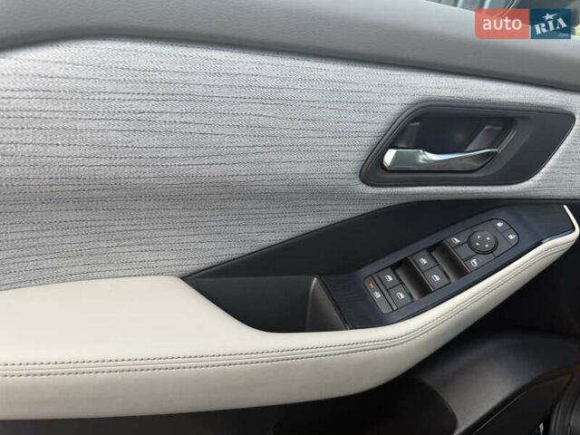 Черный Ниссан Rogue, объемом двигателя 0 л и пробегом 7 тыс. км за 23100 $, фото 12 на Automoto.ua