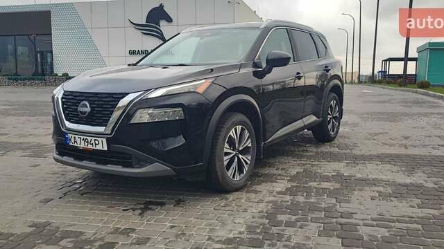 Чорний Ніссан Rogue, об'ємом двигуна 1.5 л та пробігом 42 тис. км за 26500 $, фото 1 на Automoto.ua