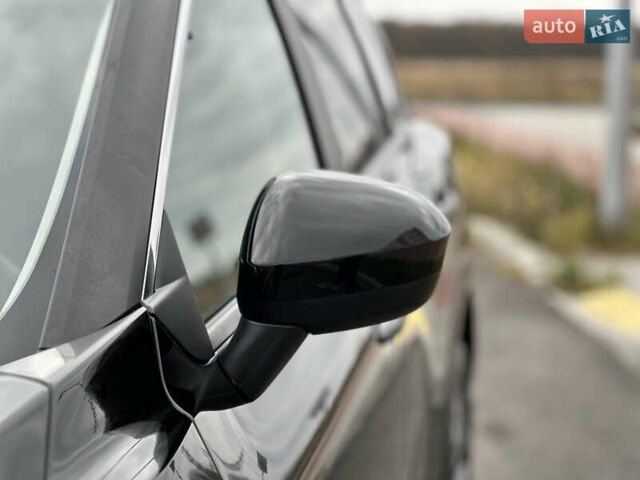 Черный Ниссан Rogue, объемом двигателя 1.5 л и пробегом 75 тыс. км за 22999 $, фото 27 на Automoto.ua