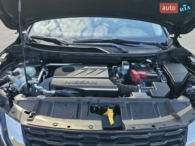 Черный Ниссан Rogue, объемом двигателя 1.5 л и пробегом 31 тыс. км за 22500 $, фото 29 на Automoto.ua