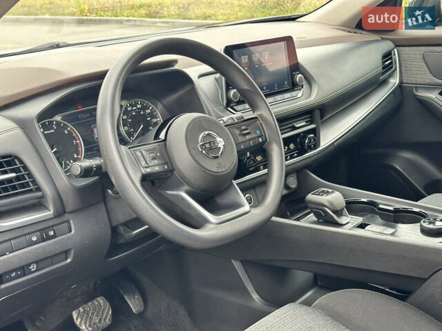 Черный Ниссан Rogue, объемом двигателя 1.5 л и пробегом 75 тыс. км за 22999 $, фото 45 на Automoto.ua