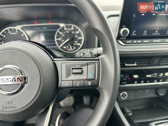 Черный Ниссан Rogue, объемом двигателя 1.5 л и пробегом 75 тыс. км за 22999 $, фото 44 на Automoto.ua