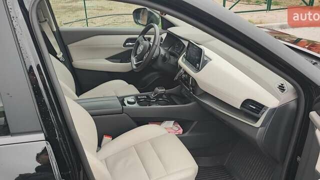 Чорний Ніссан Rogue, об'ємом двигуна 1.5 л та пробігом 42 тис. км за 26500 $, фото 18 на Automoto.ua