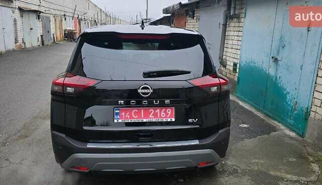 Чорний Ніссан Rogue, об'ємом двигуна 1.5 л та пробігом 90 тис. км за 20800 $, фото 8 на Automoto.ua