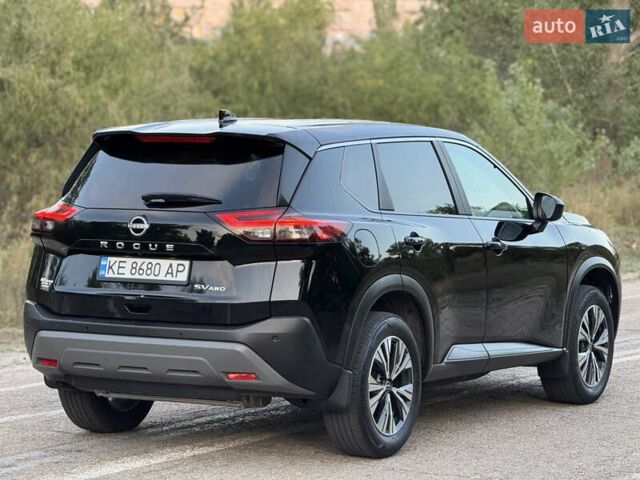 Черный Ниссан Rogue, объемом двигателя 1.5 л и пробегом 55 тыс. км за 21500 $, фото 4 на Automoto.ua