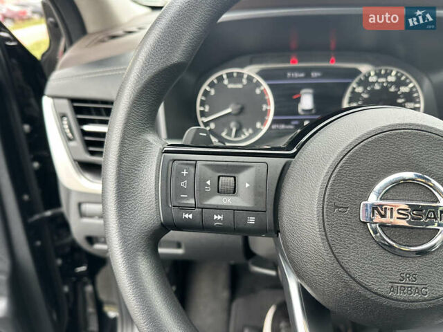 Черный Ниссан Rogue, объемом двигателя 1.5 л и пробегом 75 тыс. км за 22999 $, фото 43 на Automoto.ua