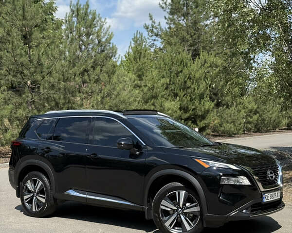 Черный Ниссан Rogue, объемом двигателя 1.5 л и пробегом 6 тыс. км за 28000 $, фото 1 на Automoto.ua