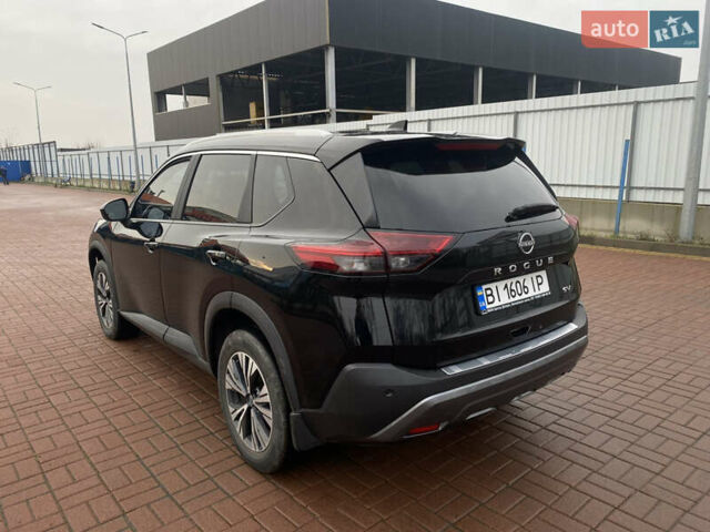 Чорний Ніссан Rogue, об'ємом двигуна 1.5 л та пробігом 31 тис. км за 25000 $, фото 3 на Automoto.ua