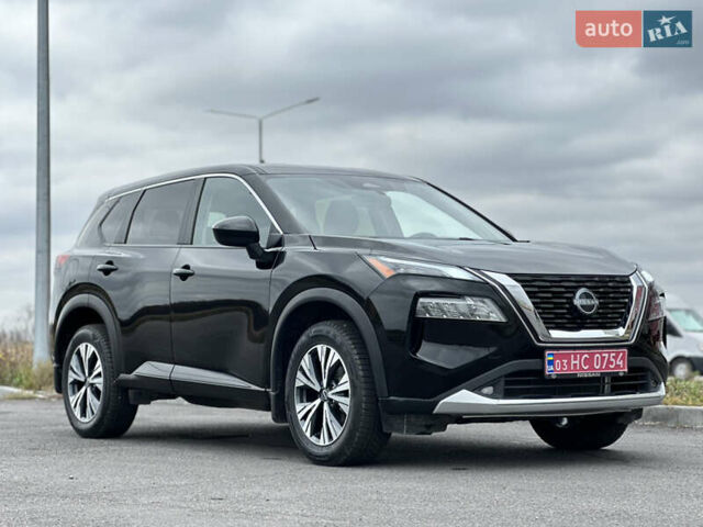 Черный Ниссан Rogue, объемом двигателя 1.5 л и пробегом 75 тыс. км за 22999 $, фото 6 на Automoto.ua