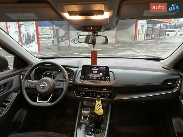 Чорний Ніссан Rogue, об'ємом двигуна 1.5 л та пробігом 84 тис. км за 22500 $, фото 16 на Automoto.ua