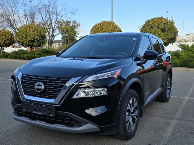 Чорний Ніссан Rogue, об'ємом двигуна 1.5 л та пробігом 30 тис. км за 539 $, фото 11 на Automoto.ua