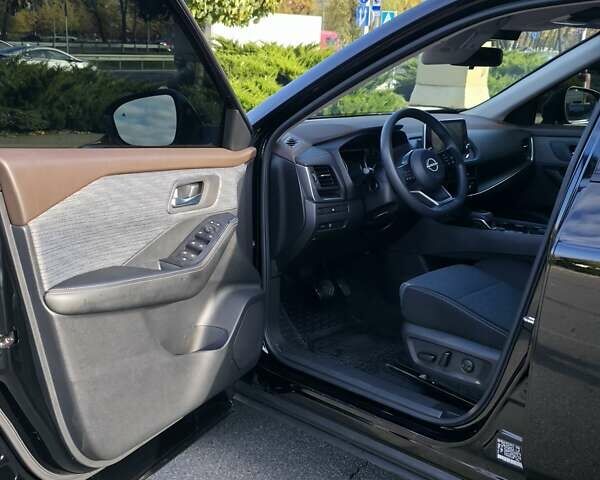 Черный Ниссан Rogue, объемом двигателя 1.5 л и пробегом 31 тыс. км за 22500 $, фото 21 на Automoto.ua