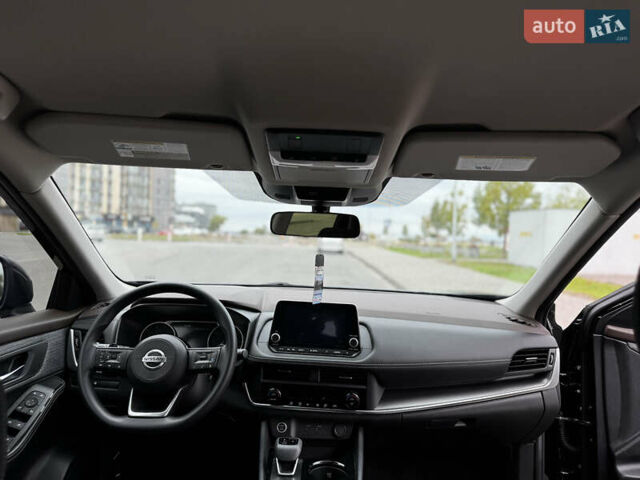 Черный Ниссан Rogue, объемом двигателя 1.5 л и пробегом 16 тыс. км за 23999 $, фото 14 на Automoto.ua