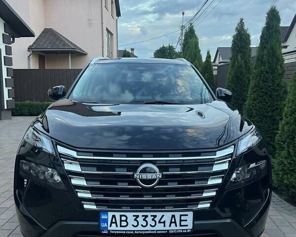 Черный Ниссан Rogue, объемом двигателя 1.5 л и пробегом 4 тыс. км за 30500 $, фото 1 на Automoto.ua