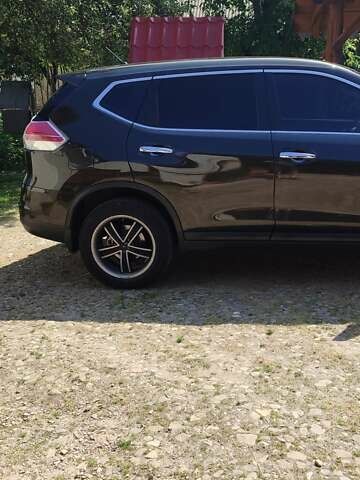 Коричневый Ниссан Rogue, объемом двигателя 2.5 л и пробегом 305 тыс. км за 12700 $, фото 3 на Automoto.ua