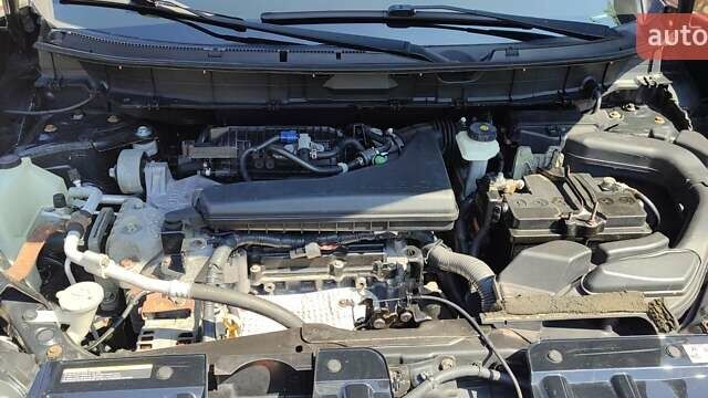 Коричневый Ниссан Rogue, объемом двигателя 2.5 л и пробегом 305 тыс. км за 12700 $, фото 11 на Automoto.ua