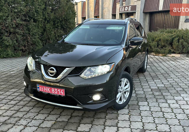 Коричневый Ниссан Rogue, объемом двигателя 2.5 л и пробегом 136 тыс. км за 13300 $, фото 1 на Automoto.ua