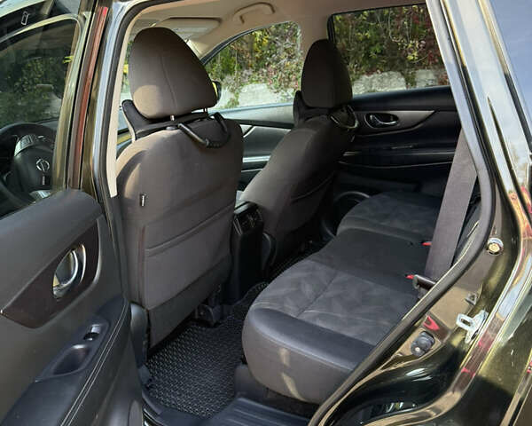 Ниссан Rogue 2016 в Полтаве на Automoto.ua Коричневый Ниссан Rogue, объемом двигателя 2.5 л и пробегом 190 тыс. км за 14500 $, фото 6 на Automoto.ua