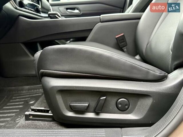 Коричневый Ниссан Rogue, объемом двигателя 1.5 л и пробегом 27 тыс. км за 24500 $, фото 65 на Automoto.ua