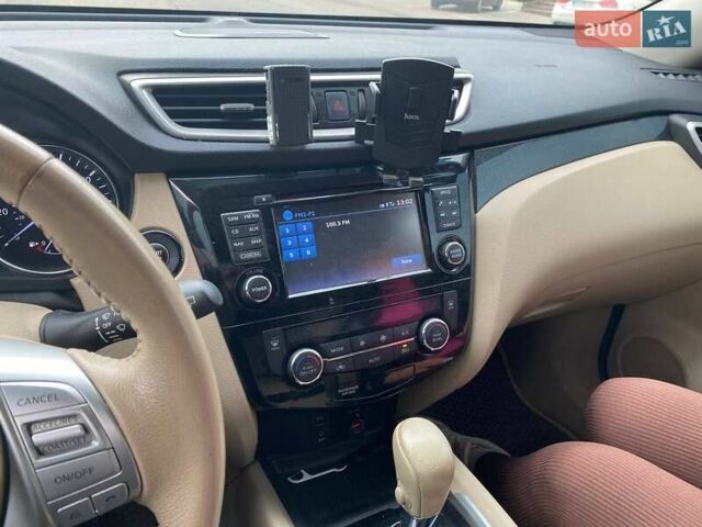 Червоний Ніссан Rogue, об'ємом двигуна 2.49 л та пробігом 175 тис. км за 12000 $, фото 6 на Automoto.ua