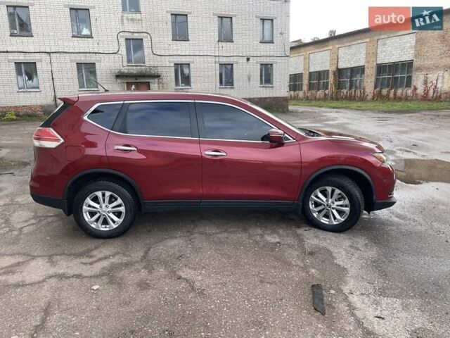 Ниссан Rogue 2014 в Чернигове на Automoto.ua Красный Ниссан Rogue, объемом двигателя 2.5 л и пробегом 196 тыс. км за 9999 $, фото 6 на Automoto.ua