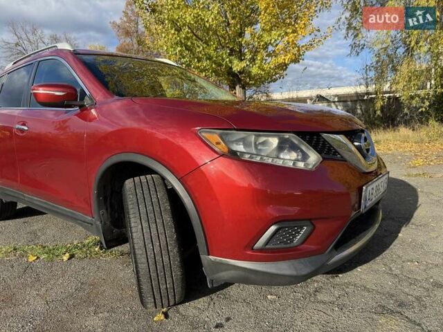Ниссан Rogue 2014 в Киеве на Automoto.ua Красный Ниссан Rogue, объемом двигателя 2.49 л и пробегом 126 тыс. км за 12300 $, фото 4 на Automoto.ua