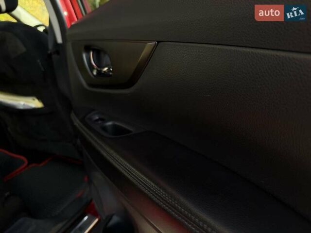 Ниссан Rogue 2014 в Киеве на Automoto.ua Красный Ниссан Rogue, объемом двигателя 2.49 л и пробегом 126 тыс. км за 12300 $, фото 18 на Automoto.ua