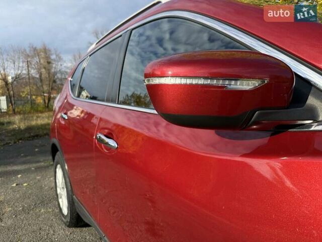 Ниссан Rogue 2014 в Киеве на Automoto.ua Красный Ниссан Rogue, объемом двигателя 2.49 л и пробегом 126 тыс. км за 12300 $, фото 3 на Automoto.ua