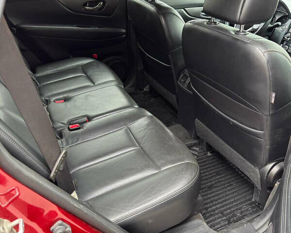 Ниссан Rogue 2014 в Остер на Automoto.ua Красный Ниссан Rogue, объемом двигателя 2.49 л и пробегом 114 тыс. км за 10600 $, фото 9 на Automoto.ua