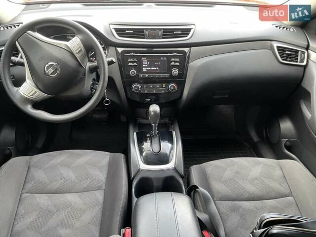 Ниссан Rogue 2014 в Чернигове на Automoto.ua Красный Ниссан Rogue, объемом двигателя 2.5 л и пробегом 196 тыс. км за 9999 $, фото 9 на Automoto.ua