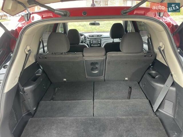 Ниссан Rogue 2014 в Чернигове на Automoto.ua Красный Ниссан Rogue, объемом двигателя 2.5 л и пробегом 196 тыс. км за 9999 $, фото 14 на Automoto.ua