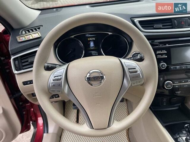 Красный Ниссан Rogue, объемом двигателя 2.49 л и пробегом 198 тыс. км за 12200 $, фото 9 на Automoto.ua